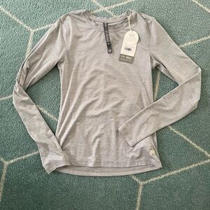 Vuori Women's Long Sleeve Lux Crew Tee